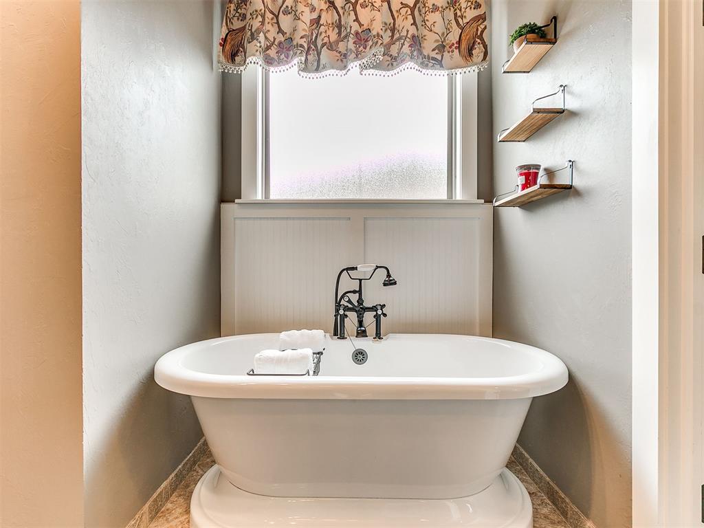 1108 Iron Bridge Court Property Photo 28