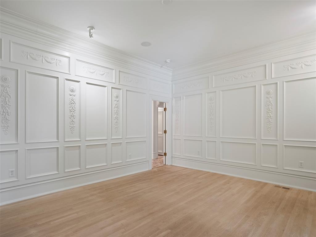 5709 Mistletoe Court Property Photo 21