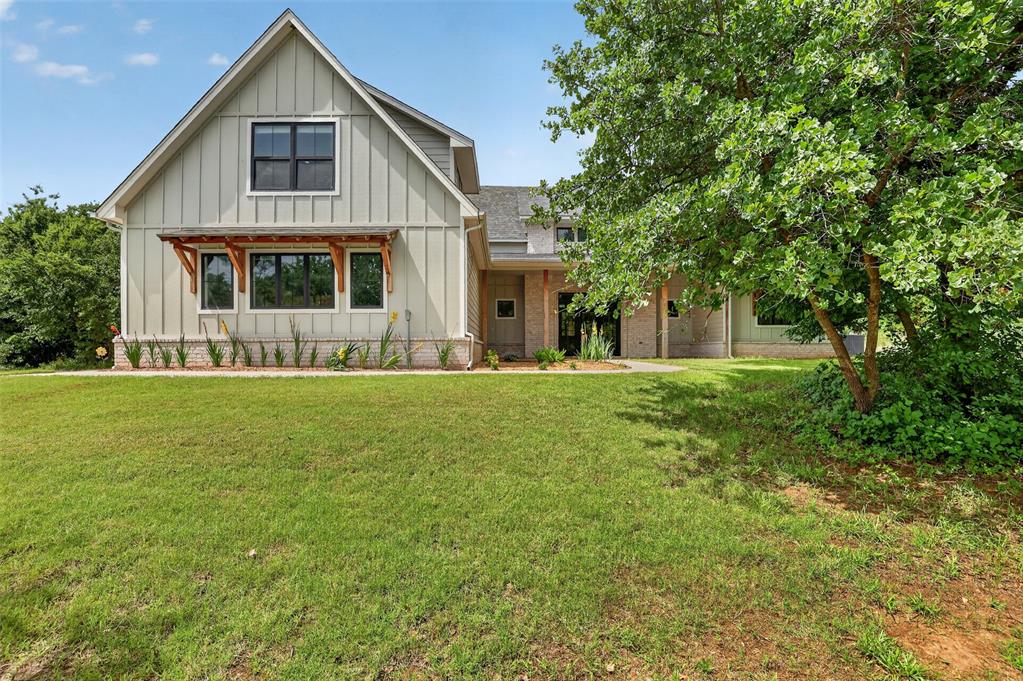 1125 Wildflower Loop Property Photo 4