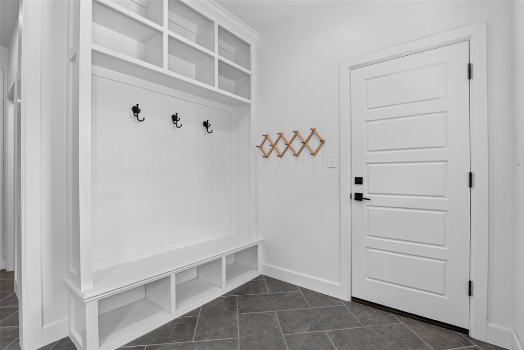 1125 Wildflower Loop Property Photo 32