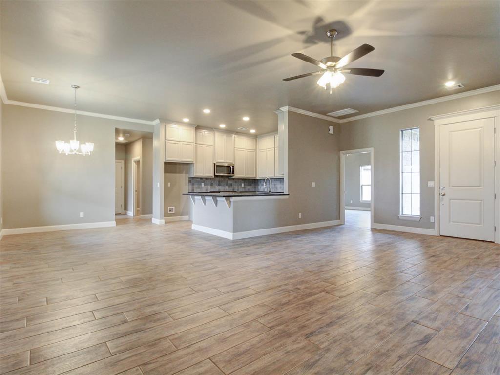 8681 Oak Tree Circle Property Photo 7
