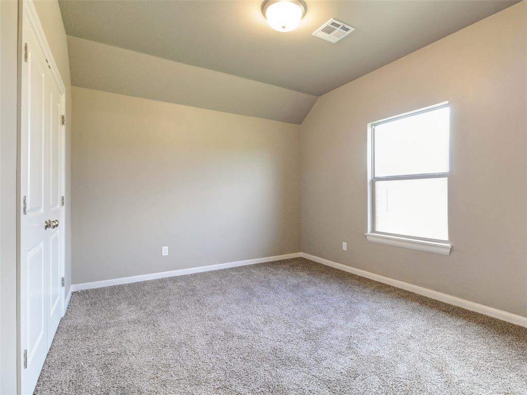 8681 Oak Tree Circle Property Photo 8