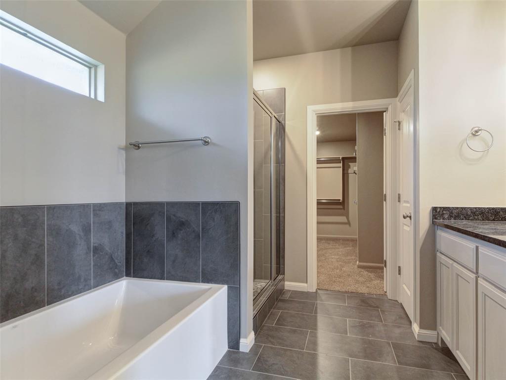 8681 Oak Tree Circle Property Photo 19