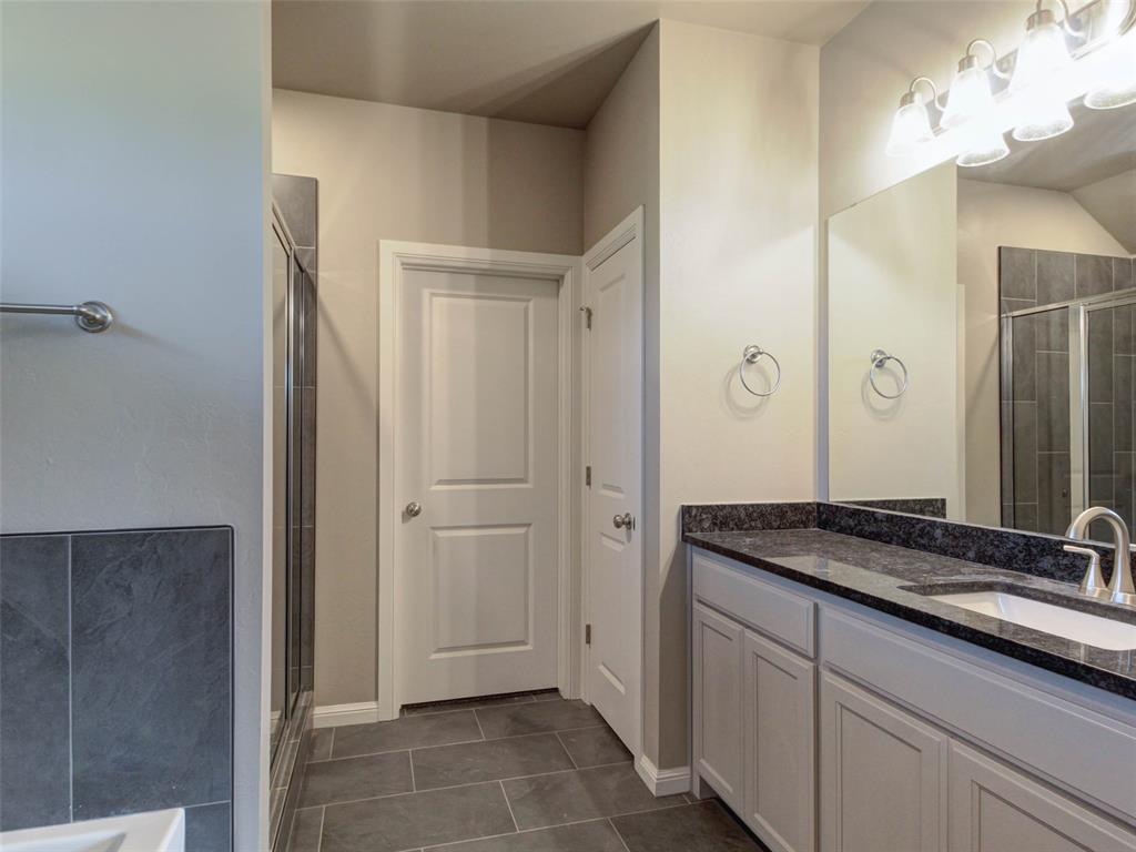 8681 Oak Tree Circle Property Photo 22