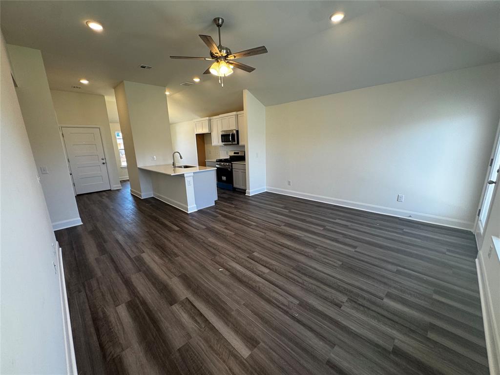 9200 Sweetwater Boulevard Property Photo 2
