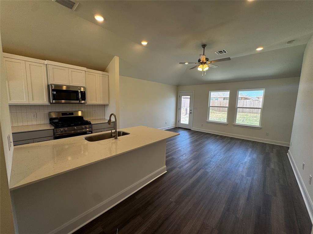 9200 Sweetwater Boulevard Property Photo 3