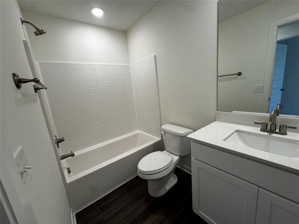 9200 Sweetwater Boulevard Property Photo 9