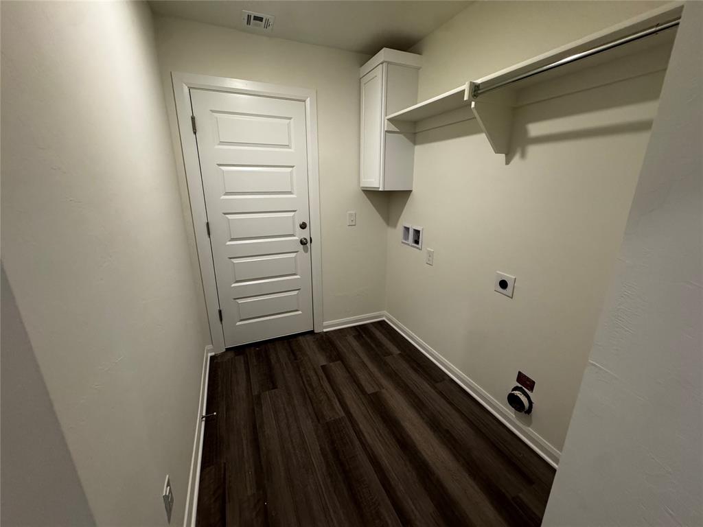 9200 Sweetwater Boulevard Property Photo 11