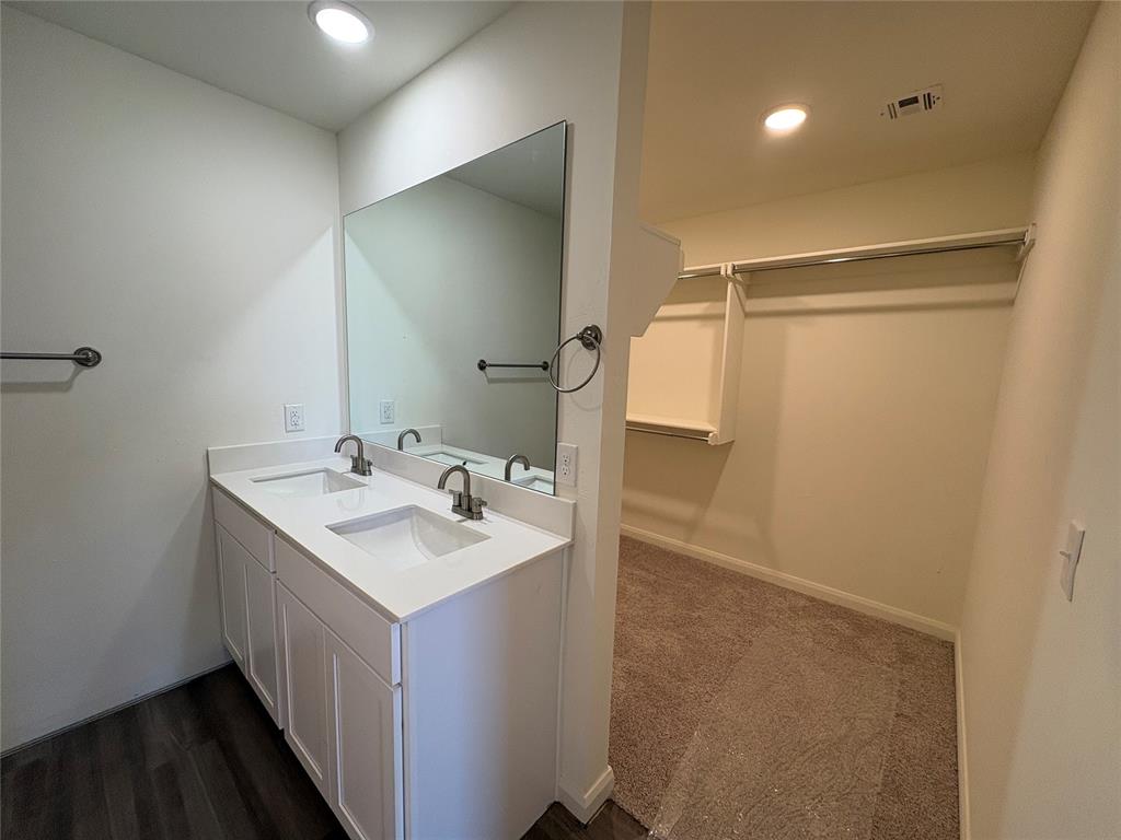 2305 Se 89th Terrace Property Photo 6