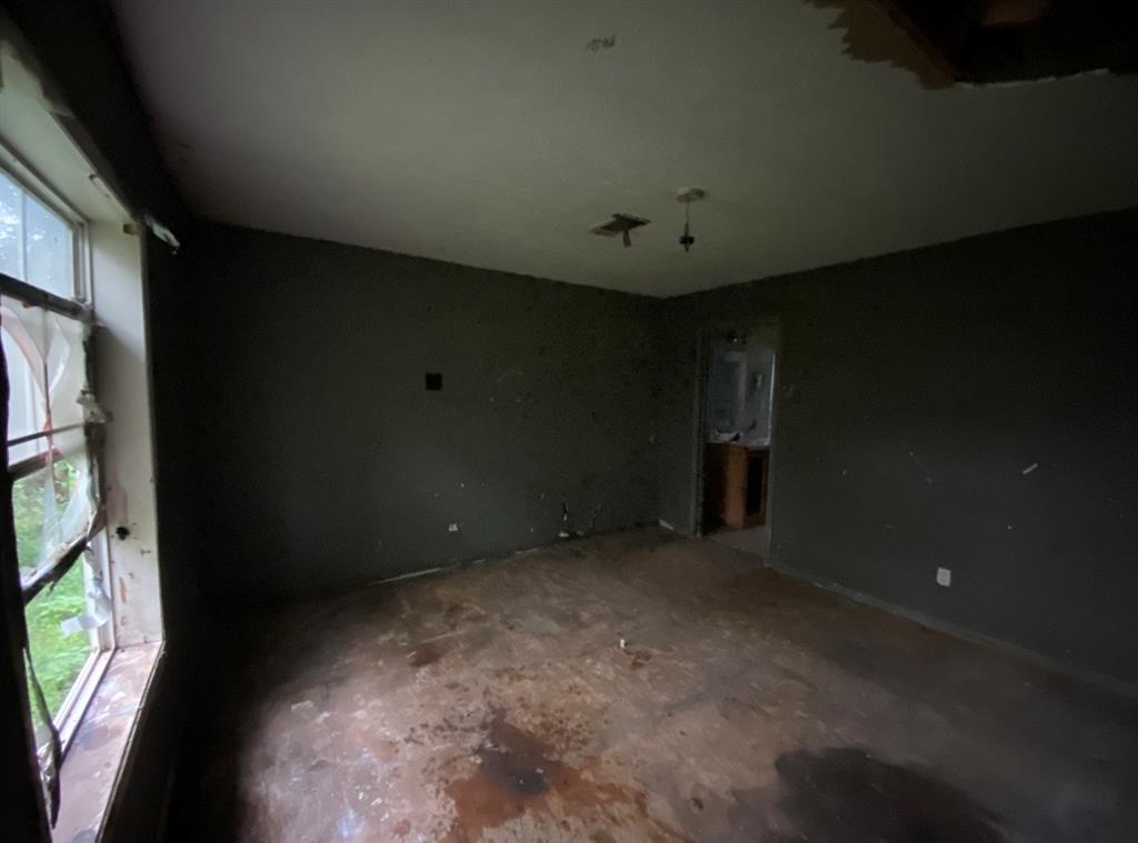 307 N Massingale Drive Property Photo 6