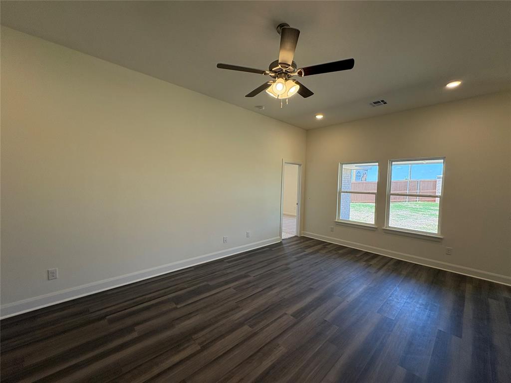 2301 Se 89th Terrace Property Photo 3