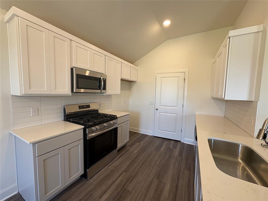 2301 Se 89th Terrace Property Photo 4