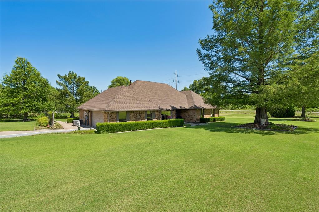 1116 Spring Shadow Drive Property Photo 4