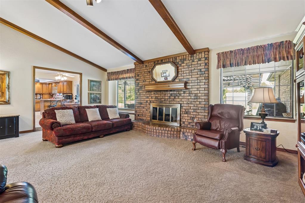 1116 Spring Shadow Drive Property Photo 7