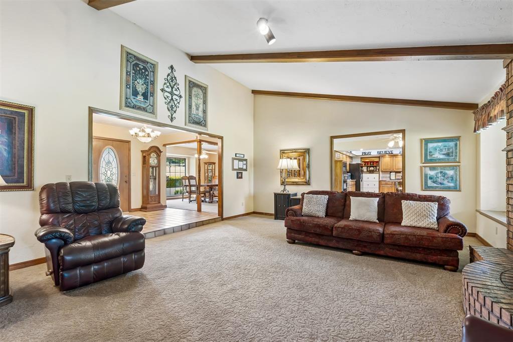 1116 Spring Shadow Drive Property Photo 8