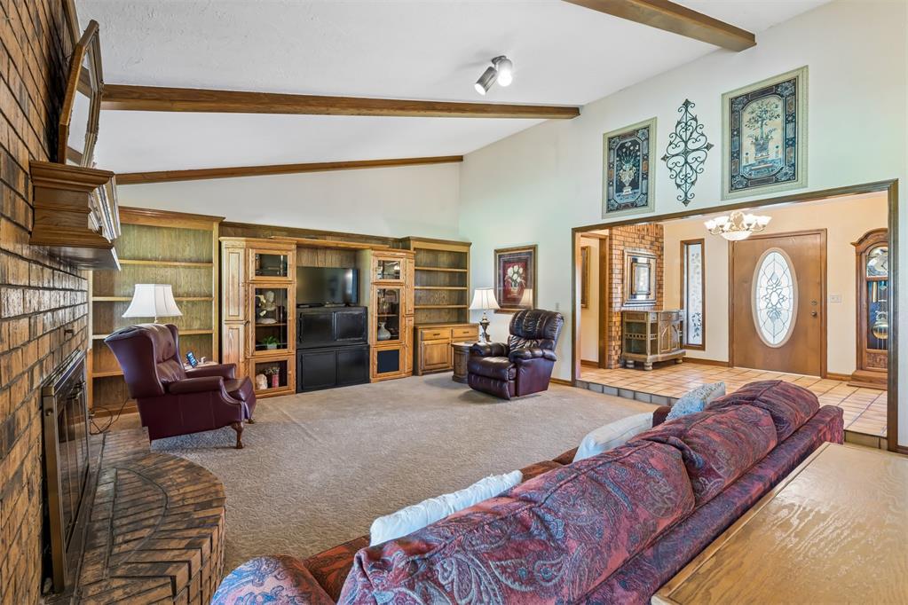 1116 Spring Shadow Drive Property Photo 10