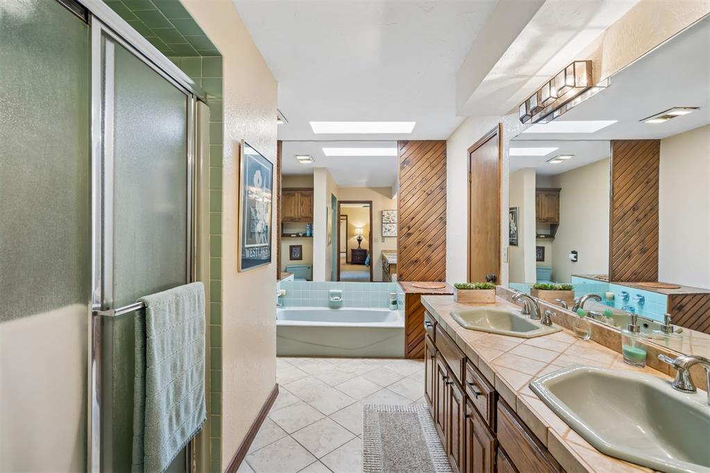1116 Spring Shadow Drive Property Photo 24