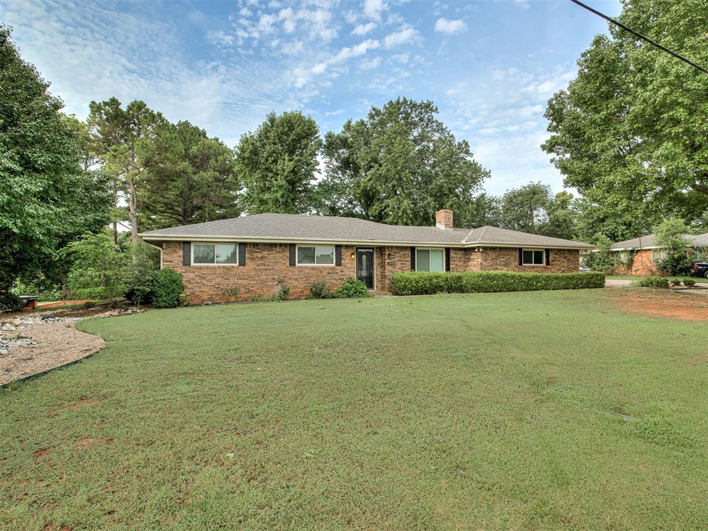 502 W Morehead Avenue Property Photo 1