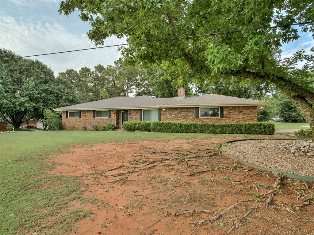 502 W Morehead Avenue Property Photo 3