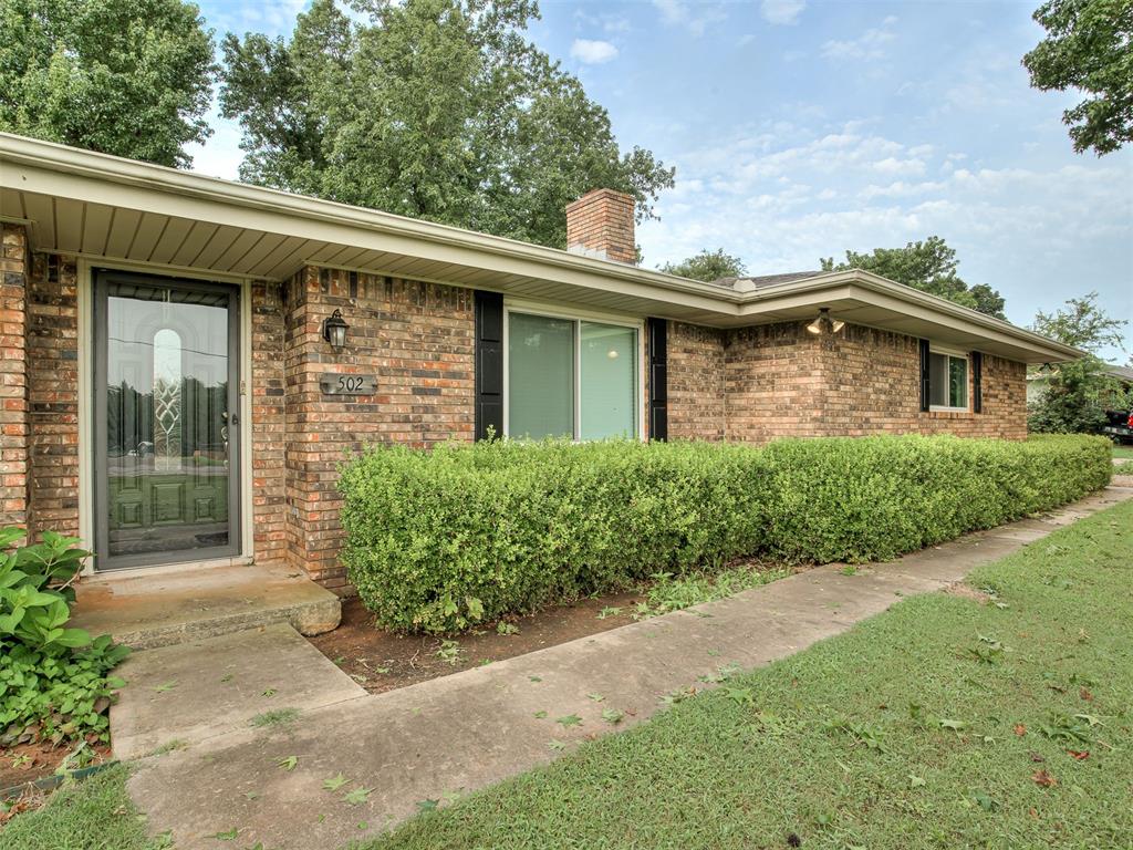 502 W Morehead Avenue Property Photo 4