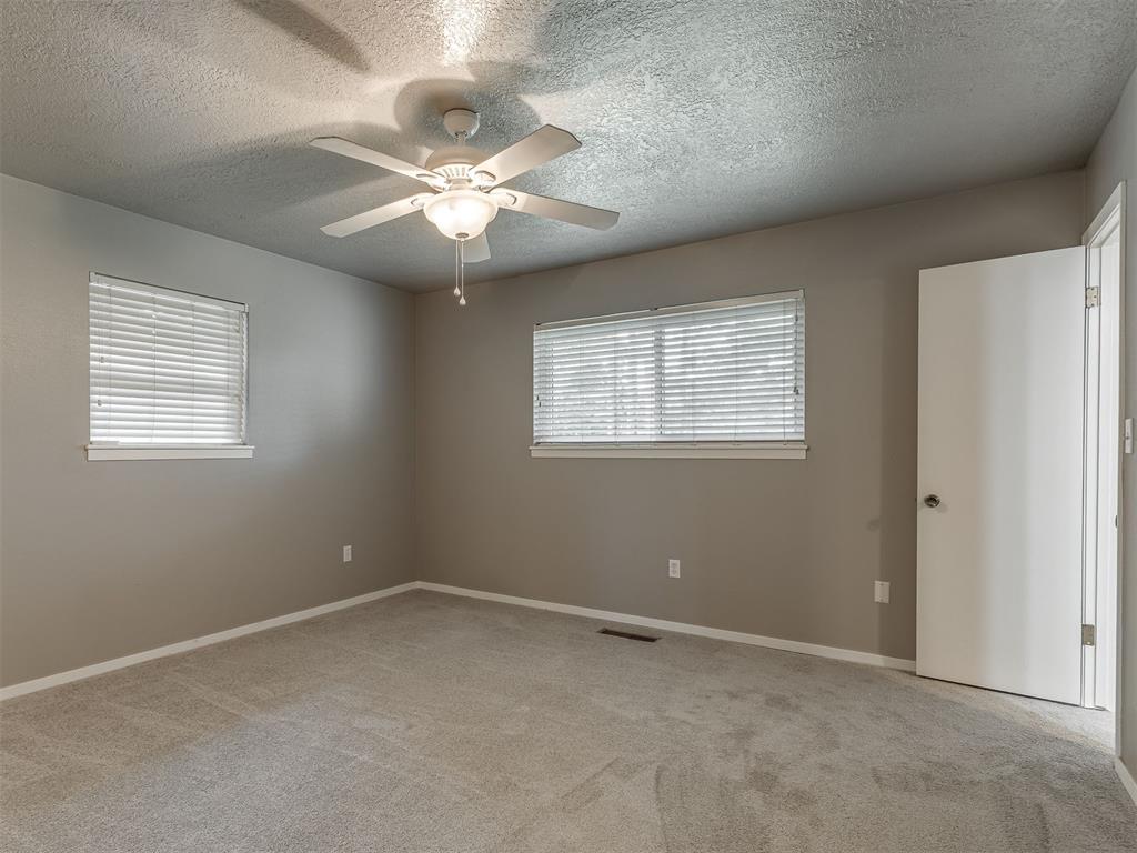 502 W Morehead Avenue Property Photo 19