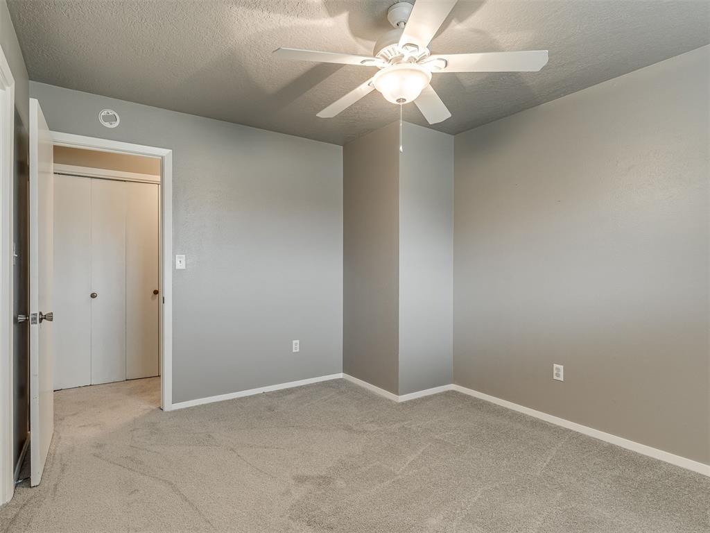 502 W Morehead Avenue Property Photo 25