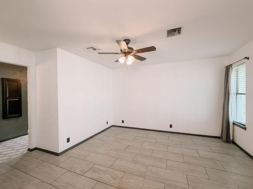 924 N Aspen Avenue Property Photo 15