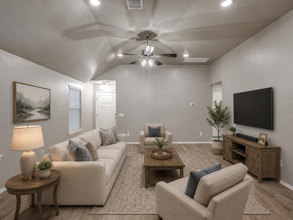 17609 Boling Farm Road Property Photo 3