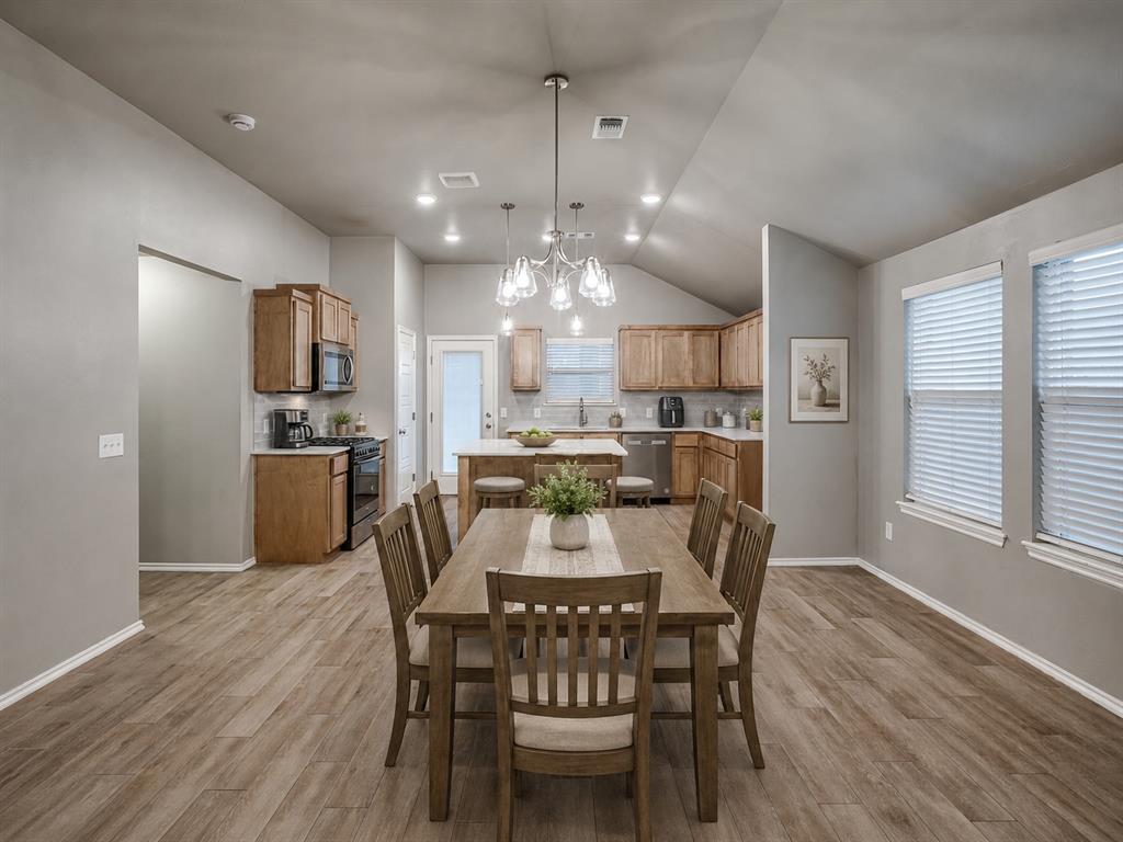 17609 Boling Farm Road Property Photo 4