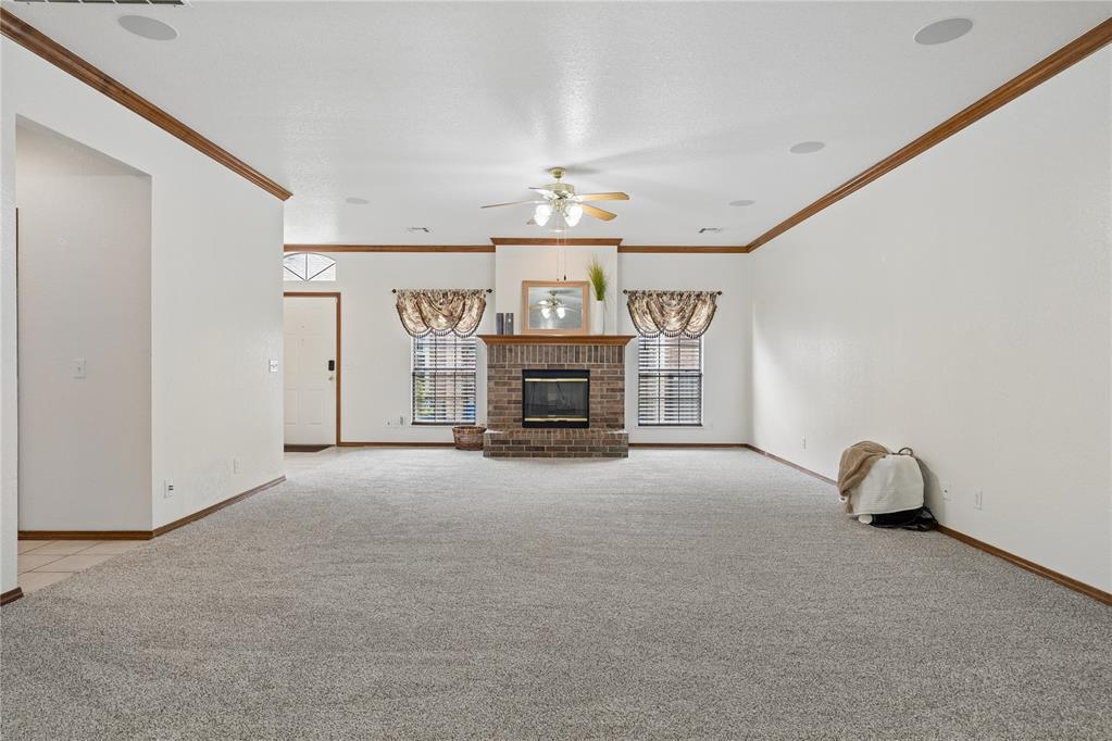 16104 Vintage Court Property Photo 3