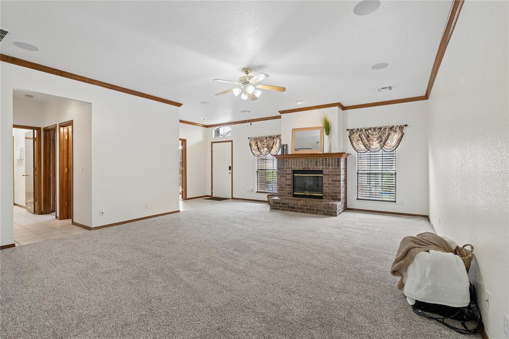 16104 Vintage Court Property Photo 5
