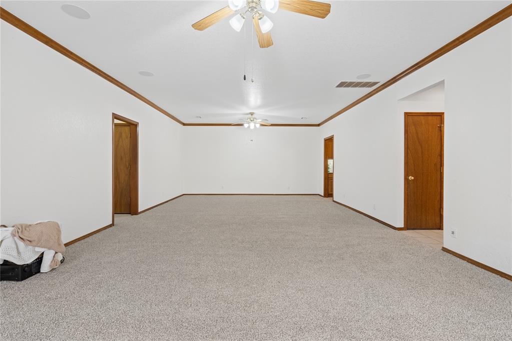16104 Vintage Court Property Photo 9