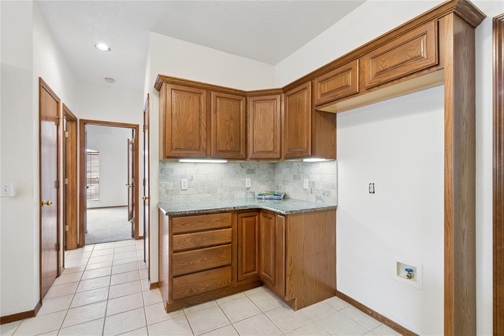 16104 Vintage Court Property Photo 15
