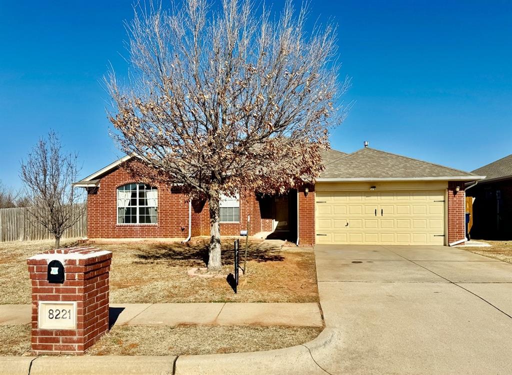 8221 Greer Way Property Photo 1