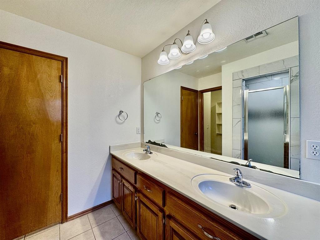 8221 Greer Way Property Photo 21