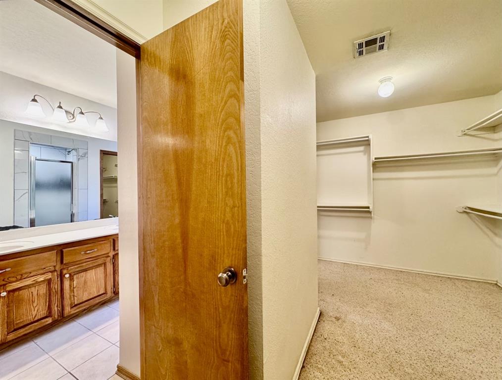 8221 Greer Way Property Photo 23