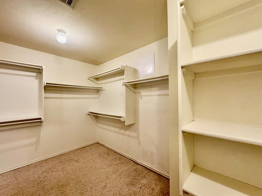 8221 Greer Way Property Photo 24