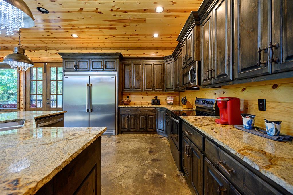 64 Walnut Hill Lane Property Photo 6