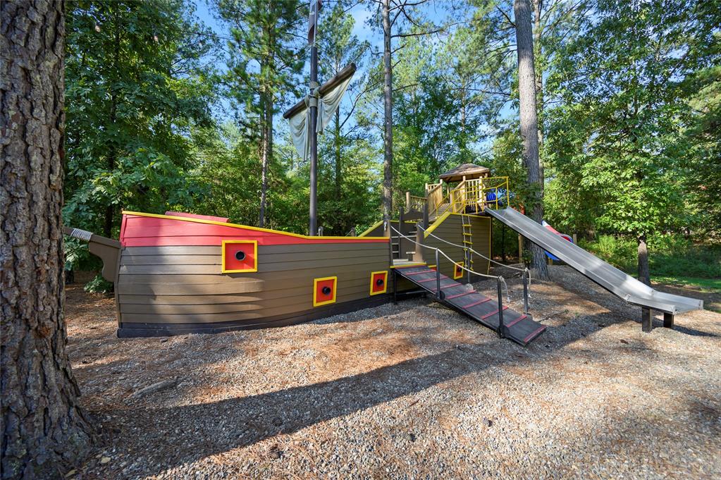 64 Walnut Hill Lane Property Photo 19