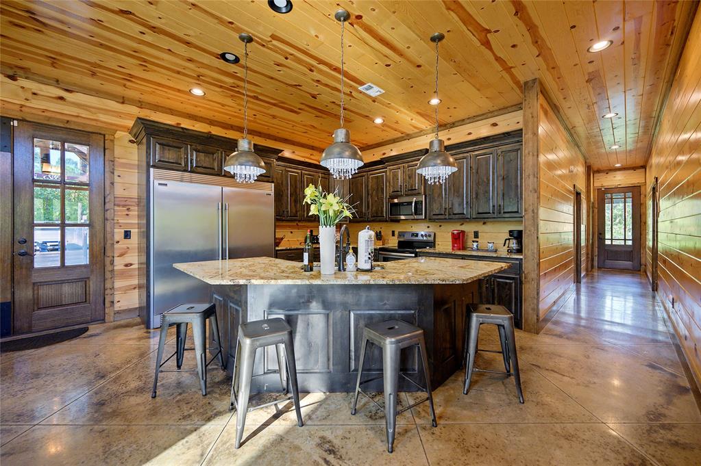 64 Walnut Hill Lane Property Photo 41