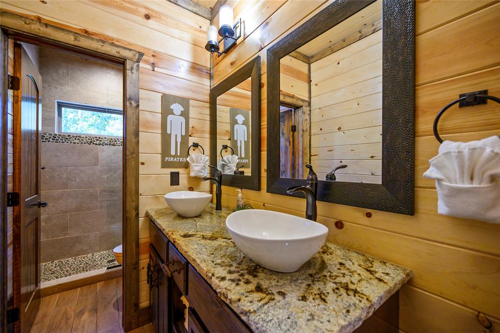64 Walnut Hill Lane Property Photo 49