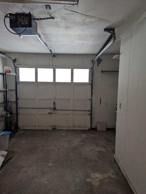 4205 N Nicklas Avenue Property Photo 3