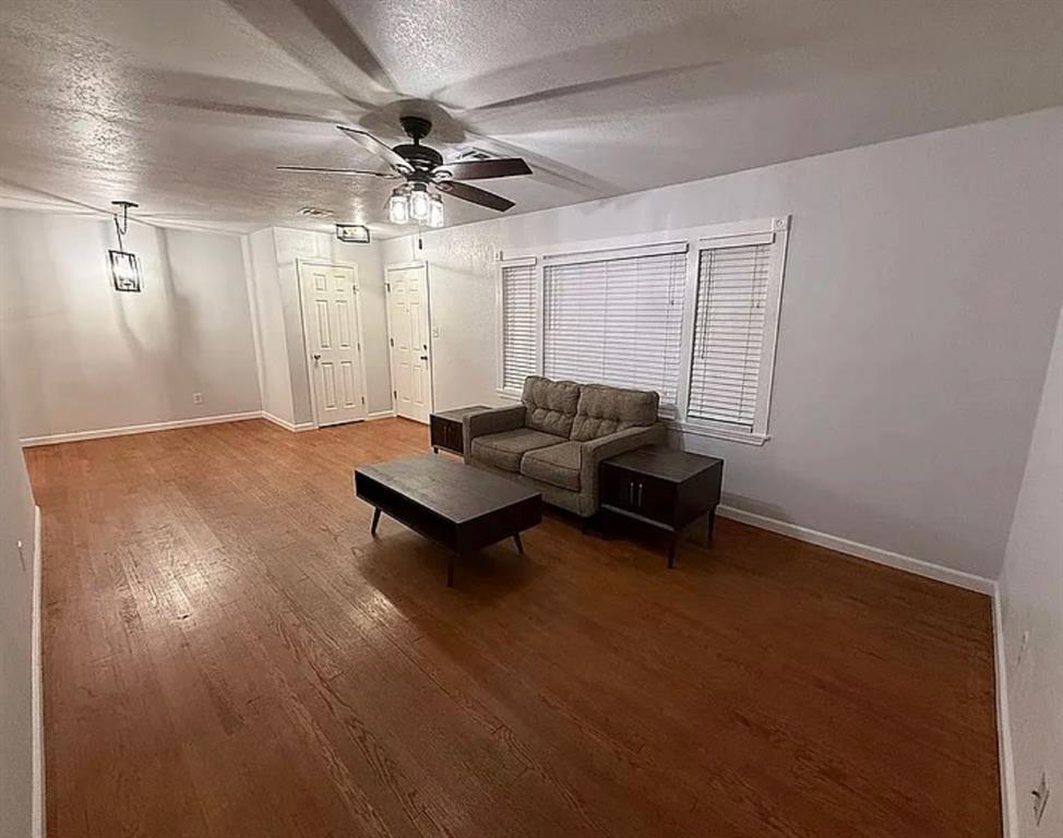 124 E Pratt Drive Property Photo 7