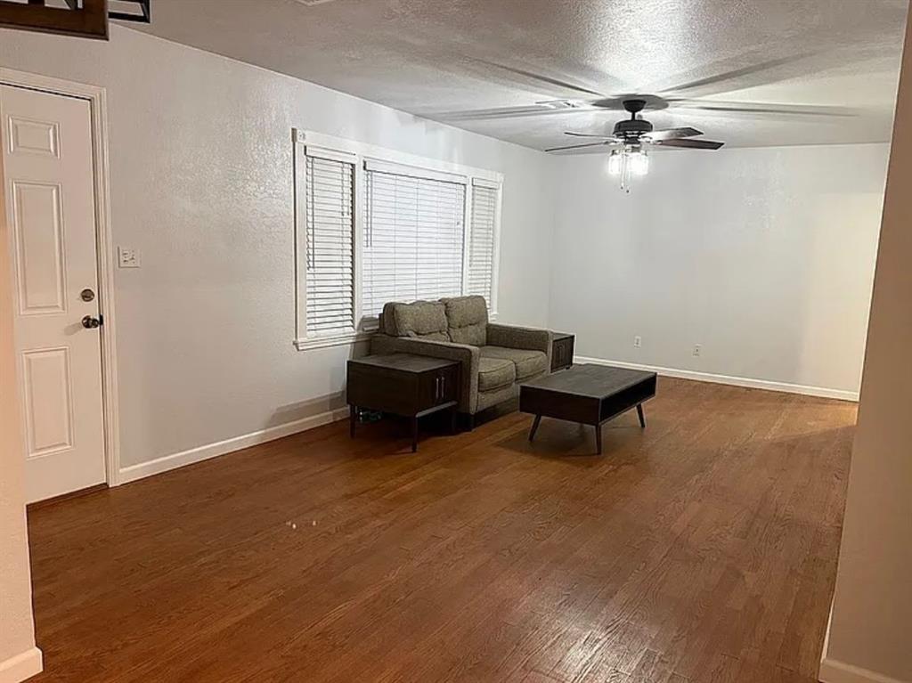 124 E Pratt Drive Property Photo 8