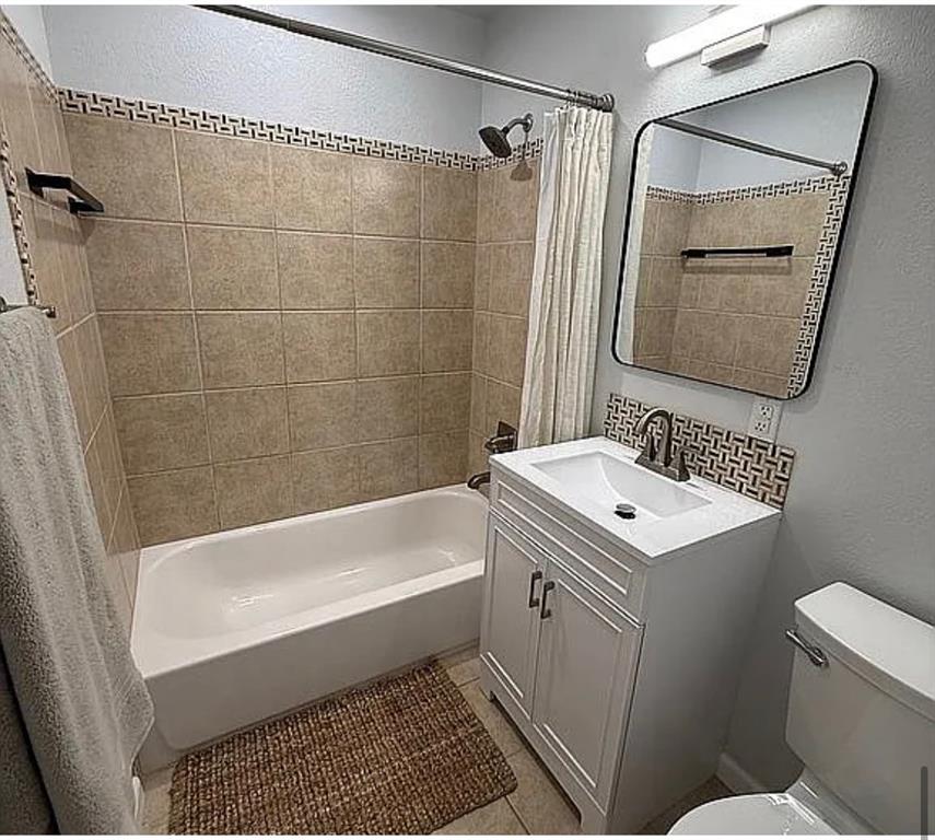 124 E Pratt Drive Property Photo 13