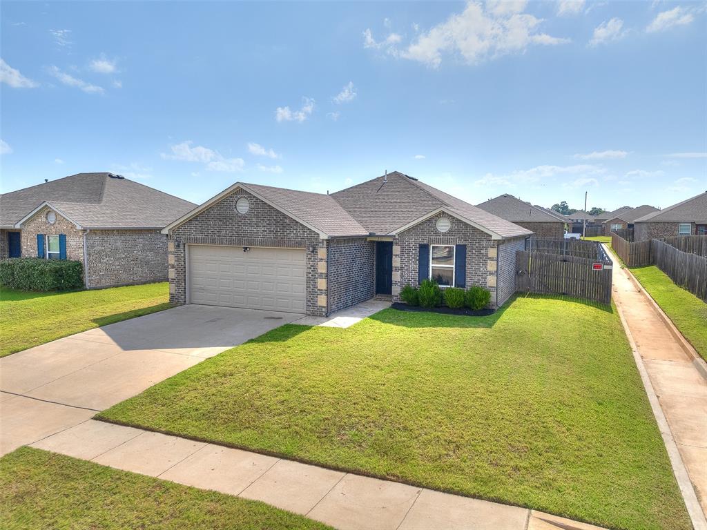 215 Waterside Drive Property Photo 2