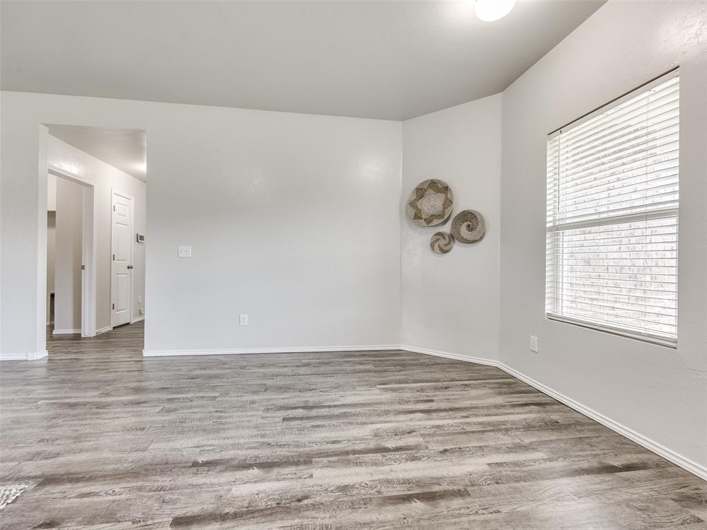 215 Waterside Drive Property Photo 13