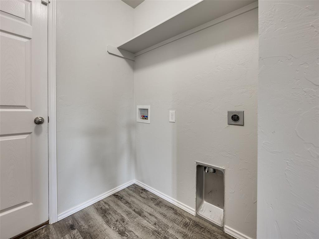 215 Waterside Drive Property Photo 15