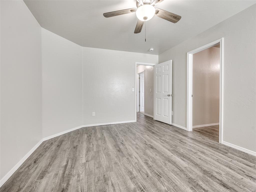 215 Waterside Drive Property Photo 16