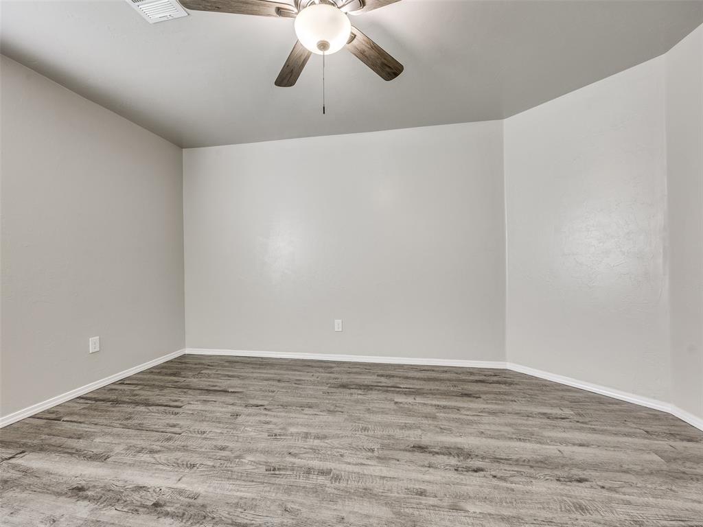 215 Waterside Drive Property Photo 17